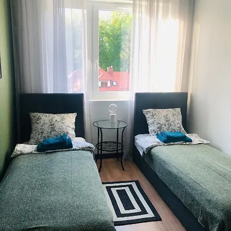 Nadbrzeze 1 Apartment *